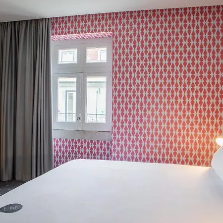 Centro Chiado فندق
