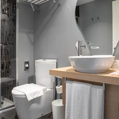 Centro Chiado فندق