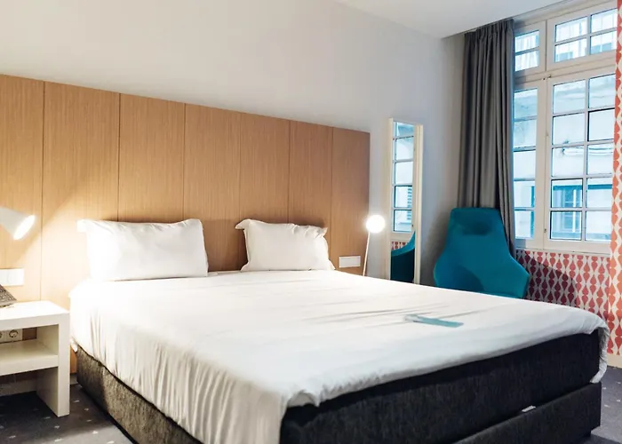 Отель Centro Chiado 4*