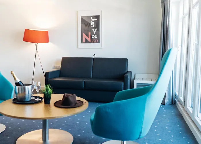 Centro Chiado Отель 4*